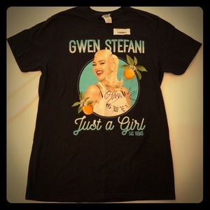 Autographed Gwen Stefani T-shirt